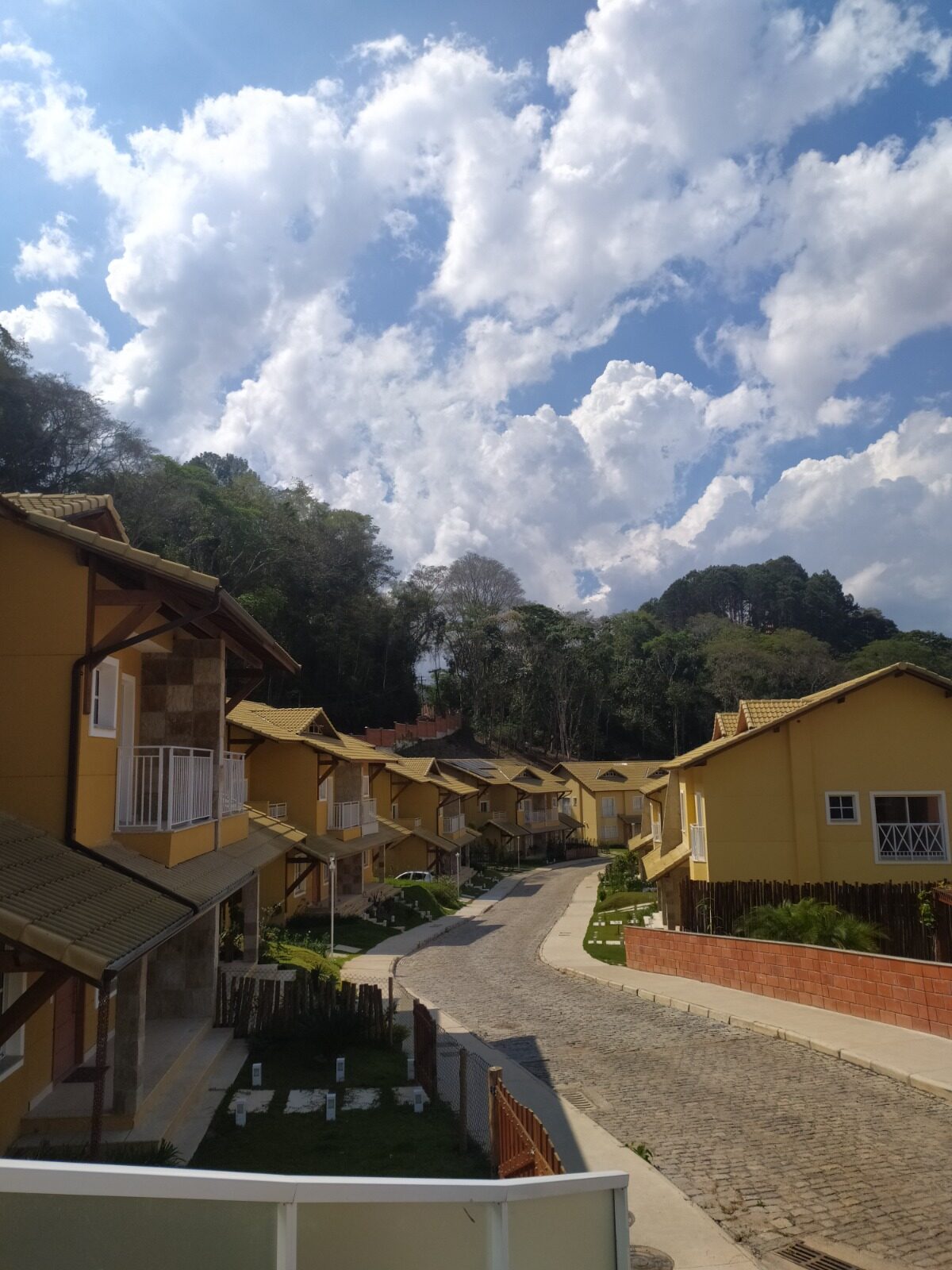 Conjunto de casas do condomínio Vivre Itaipava Residences